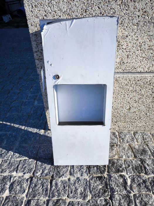 Dispensador de Papel e lixeira em Inox de encastrar