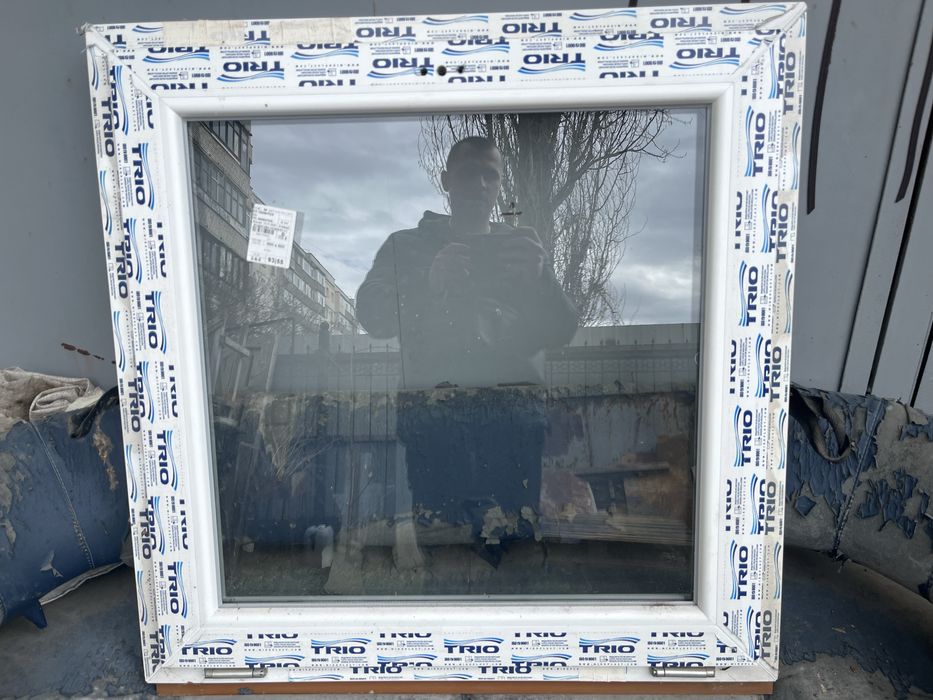 Продам пластикові вікна.