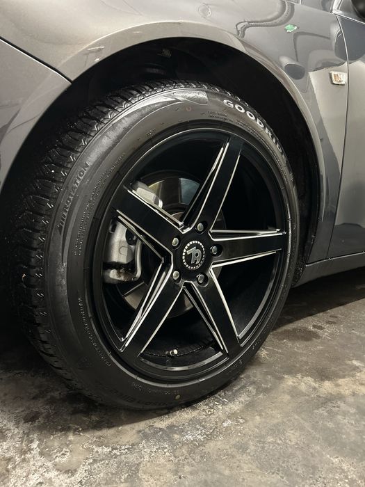 Felgi Koła 18 5x120 BMW e60 Opel Insignia + opony całoroczne 245/45/18