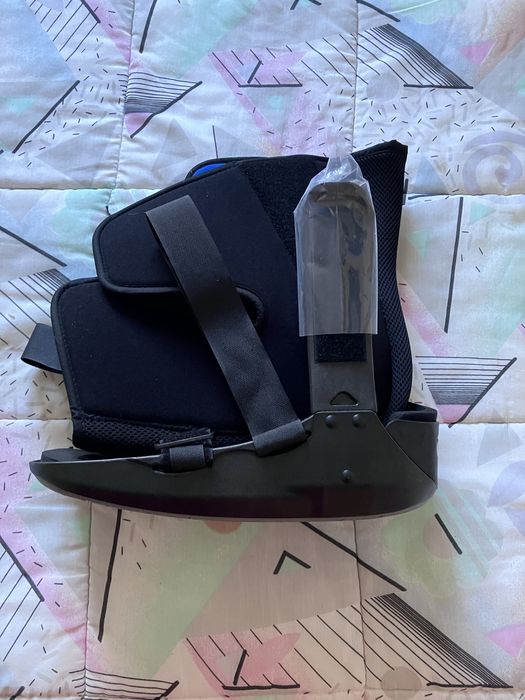 Bota para lesão de pé e perna nova