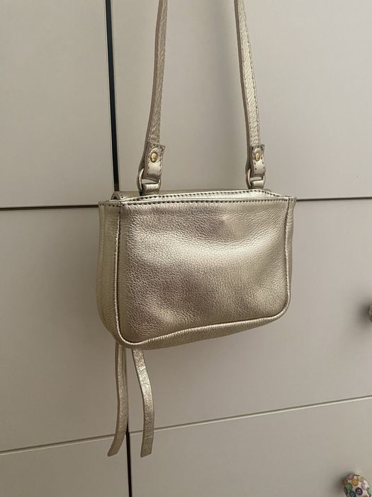 burberry coccinelle furla longchamp