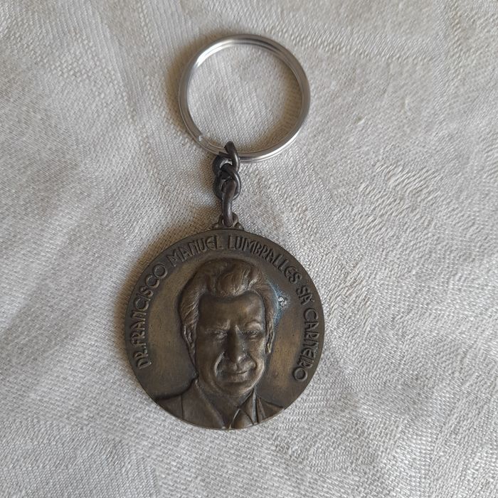 Porta chaves Sa Carneiro + Braceletes