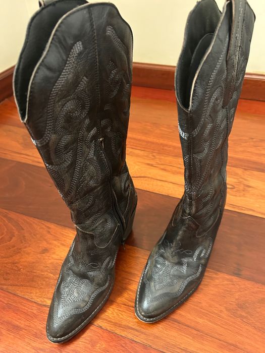 Botas texanas em pele usadas 2vezes Tamanho 36 Marca Drakart