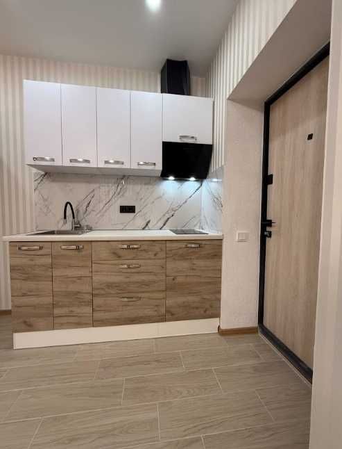 Є квартра - Ідеальна під оренду | Молодість, будинок з ліфтом