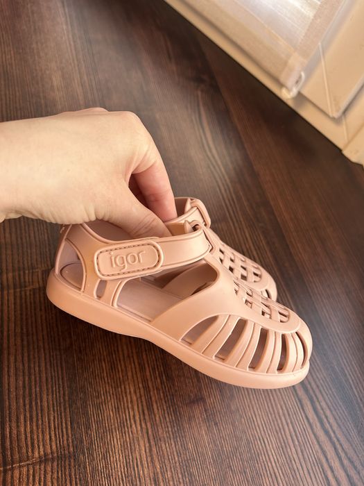 Сандалі Igor Tobby