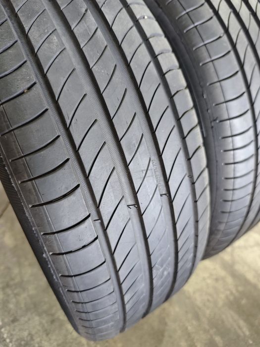 215/60/17 Michelin