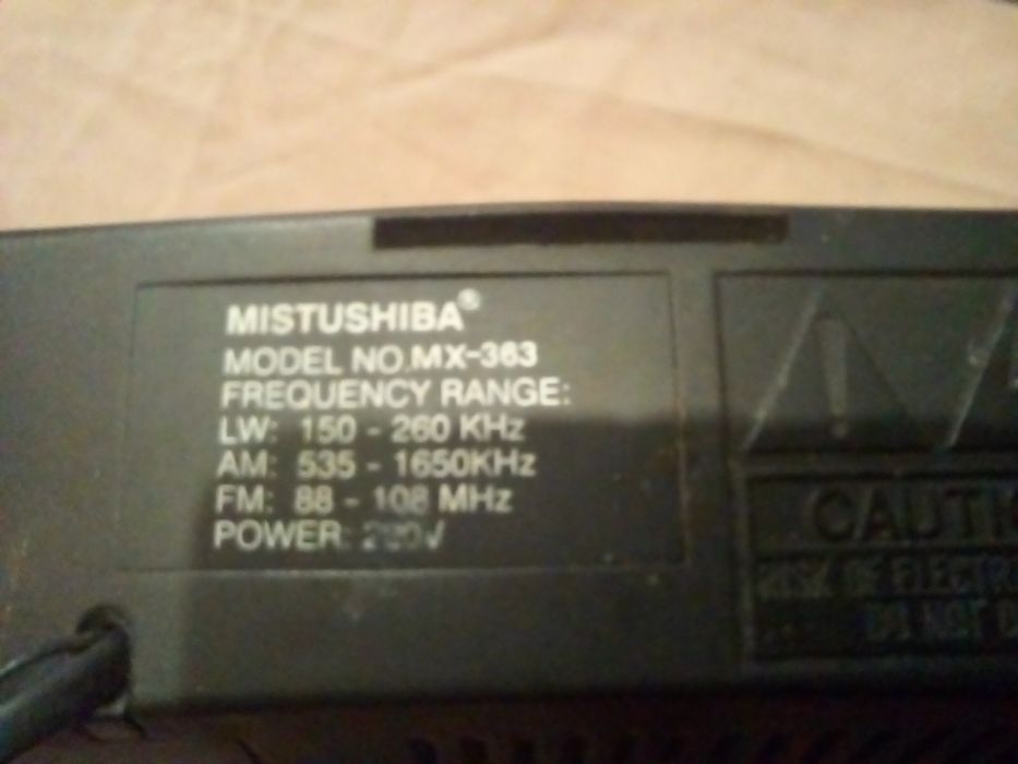 Часы радио будильник от сети и батарейки