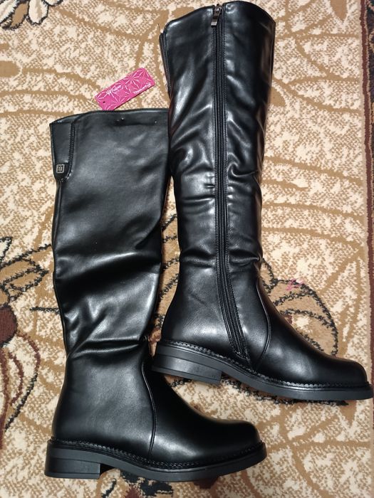 Зимові сапоги 36 розмір.