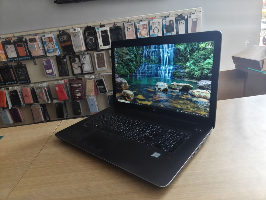 Потужнія рабоча станція HP zbook 17/i7/16DDR4/SSD+HDD/Nvidia