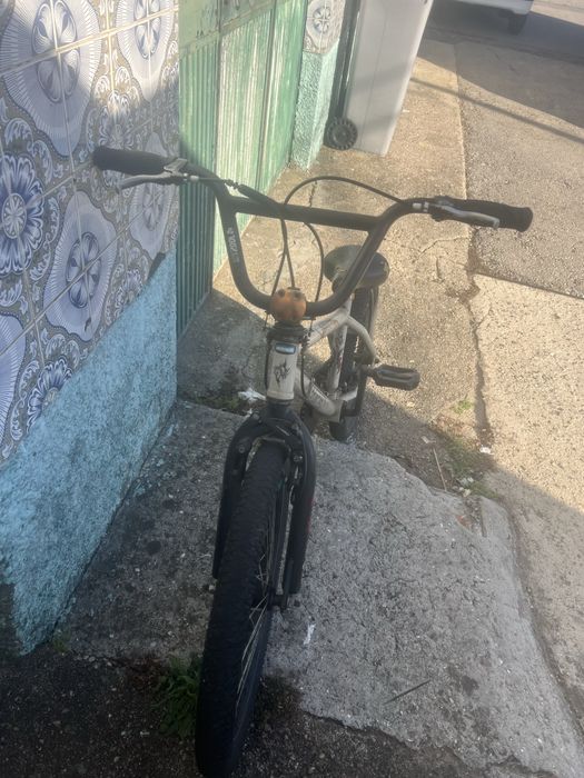 Bmx bicicleta nova