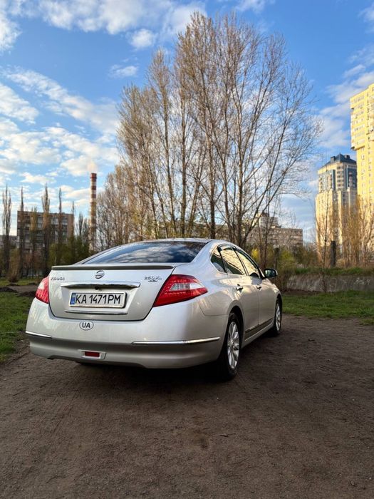 Nissan Teana  250 XL
