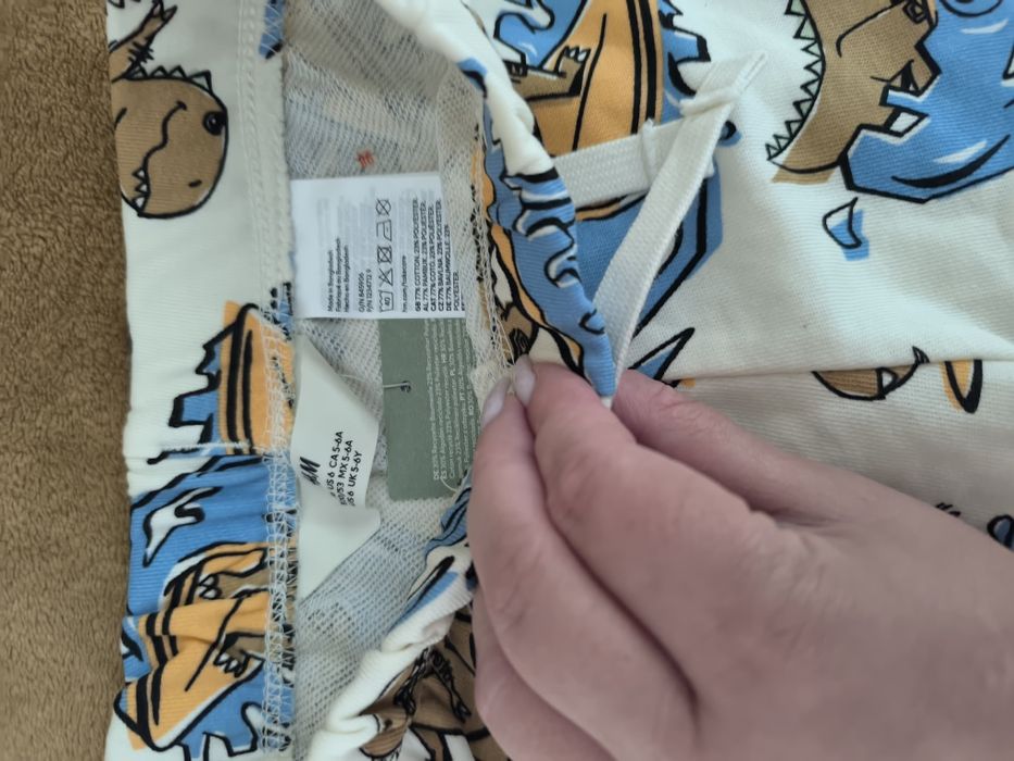 Хлопковый костюм на мальчика летний hm