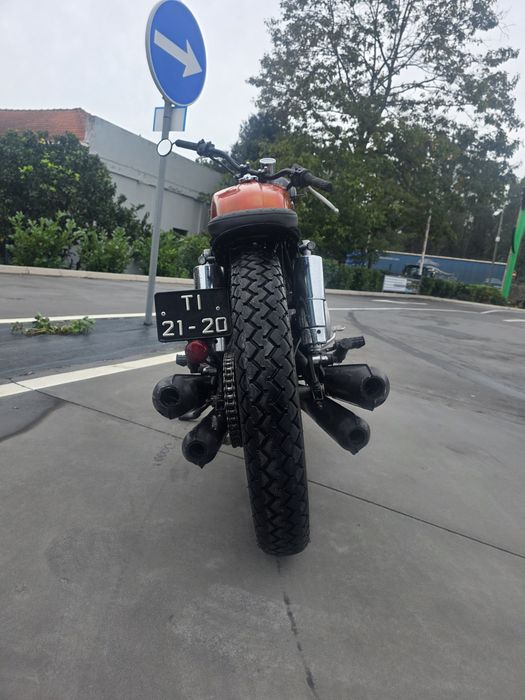 Suzuki gt 380 cafe racer