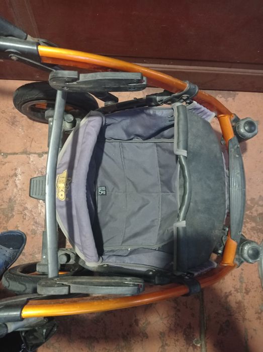Коляска Тако Ларет