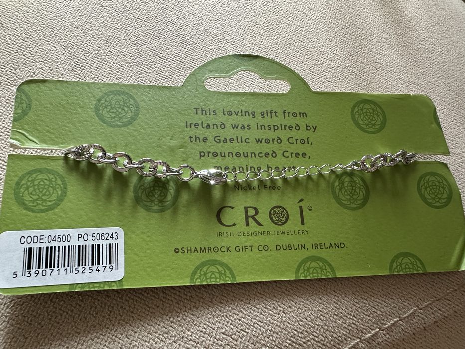 Біжутерія Croi  символ Ірландії  камінчики сваровські,середки гвоздики