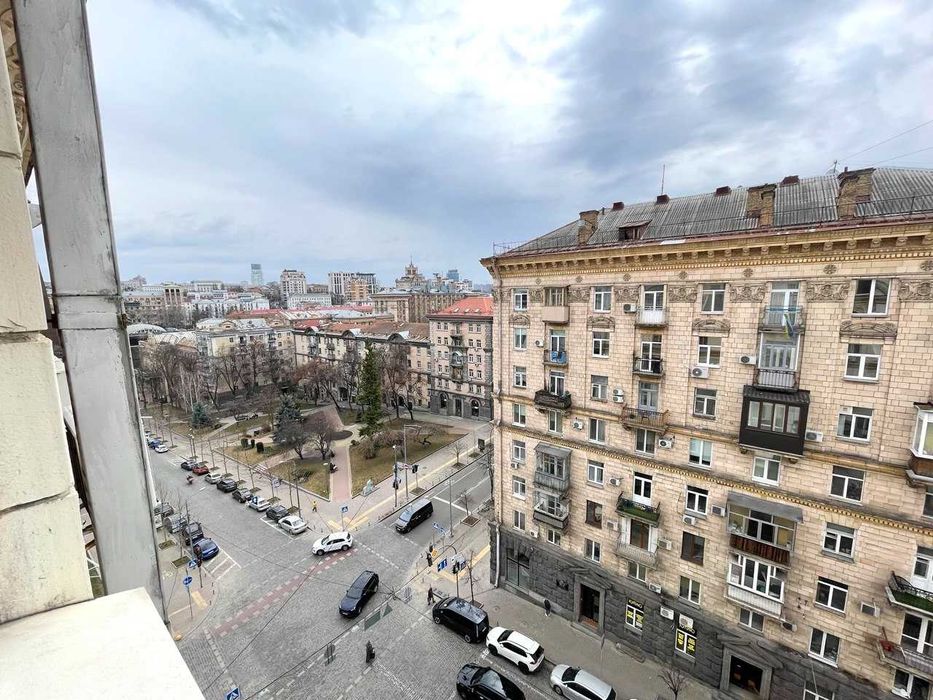 Светлая 2-ком квартира 50м2 в историческом центре Киева