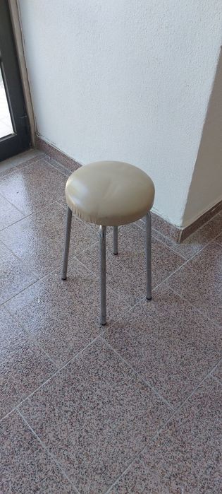 Vendo banco forrado com napa