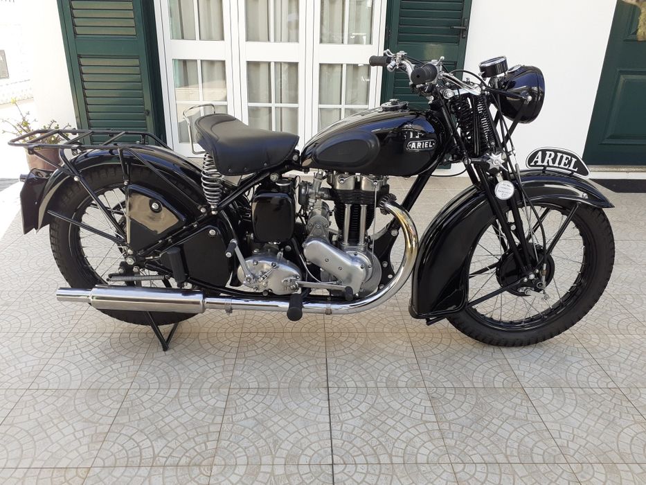 Ariel XG 350cc. Militar de 1943, restaurada e impecável.