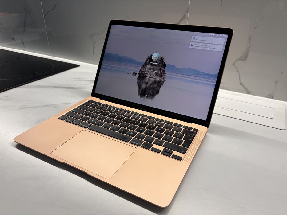 MacBook Air 13, 8GB 256GB