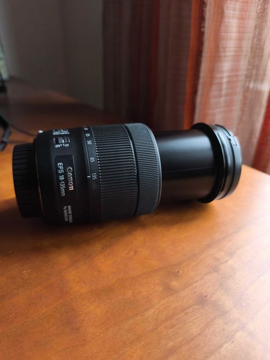 Canon 750D + Lente EFS 18-135mm | Ótimo estado