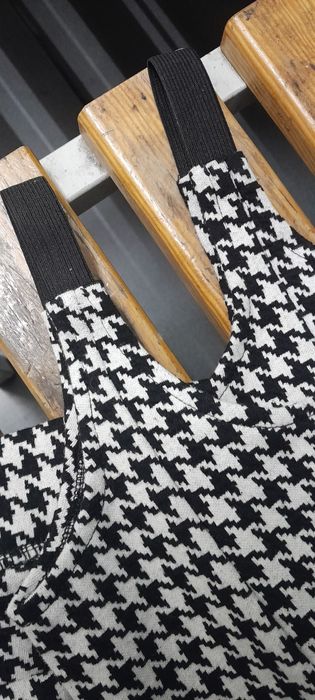 Legginsy spodnie Esmara 44 ze strzemionami ciepłe pepitka