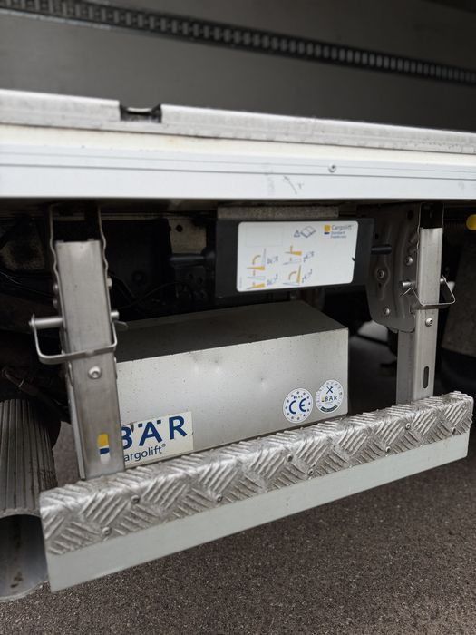 Iveco 50C18 – Chłodnia z windą UDT (2017)