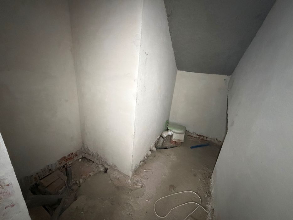 Продаж котеджу (дуплекс) 244 м2  вул. Каховська 2 пов. та мансарда