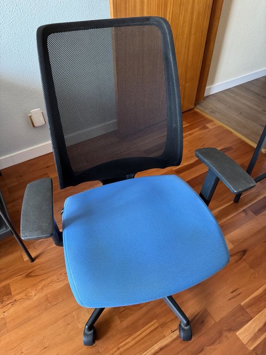 RESERVADO-Secretaria e cadeira