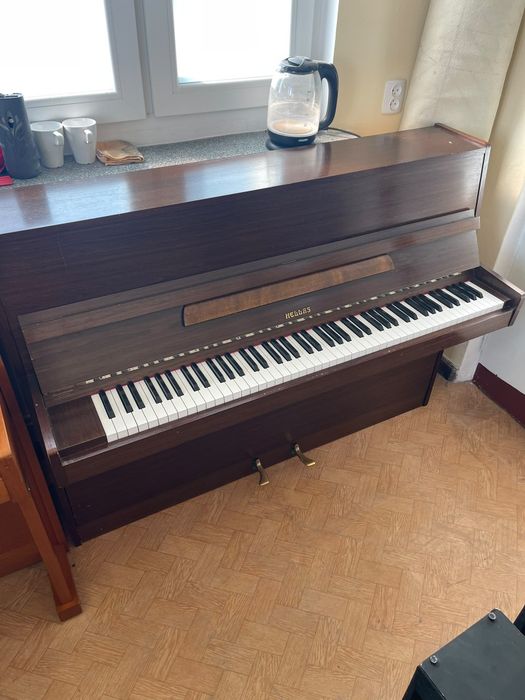 Pianino Hellas ...