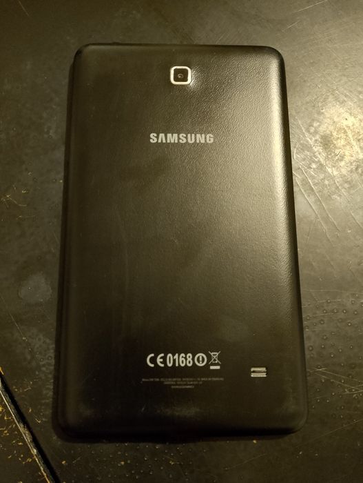 Witam mam do sprzedania tablet Samsung na części