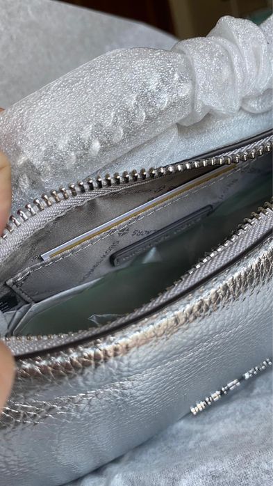 Bolsa pequena totalmente nova Michael Kors