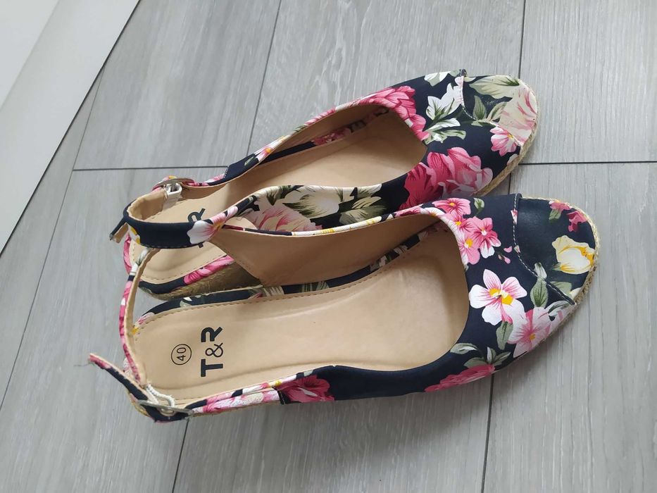 Piękne buty rozm 40