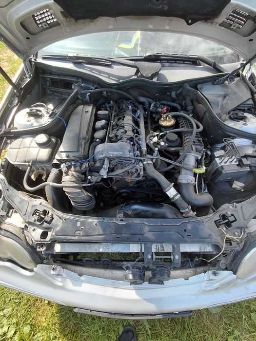 Мерс w203  c 220 дизель
