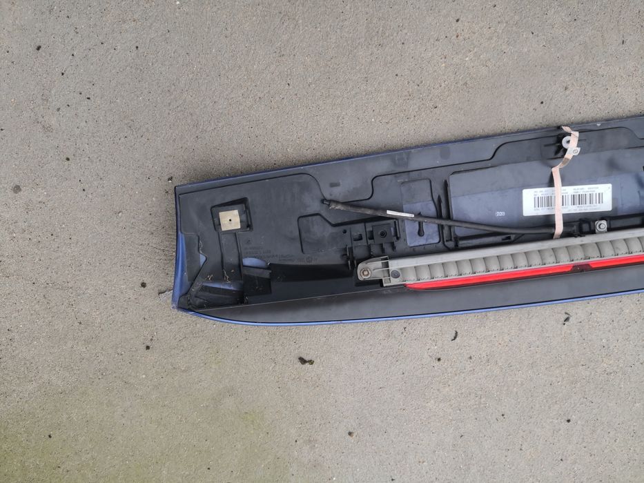 Blenda tylnej klapy BMW e91 montegoblau A51 listwa