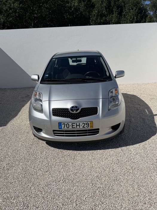 Toyota Yaris 1.0  {Oportunidade de Negócio}