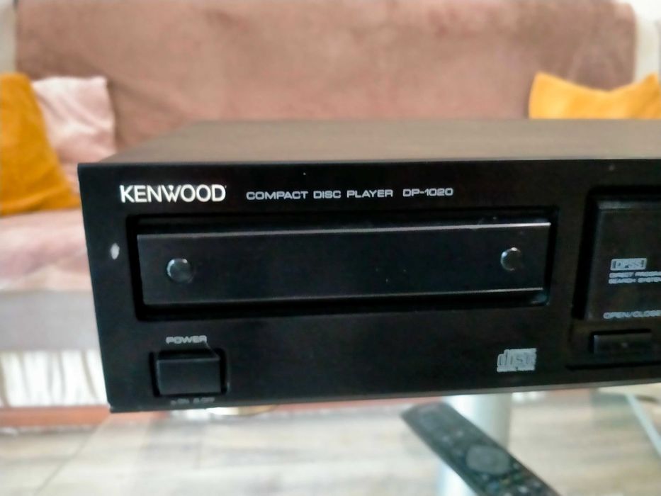Odtwarzacz CD Kenwood DP-1020