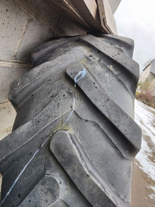 Komplet opon Pirelli 12.4 R20 wznacniane okazja MTZ Belarus Białoruś
