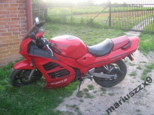 Suzuki rf 600  części silnik owiewki zawieszenie