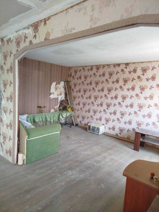 Терміновий продаж! Двоповерховий будинок у с. Трисвятська Слобода!