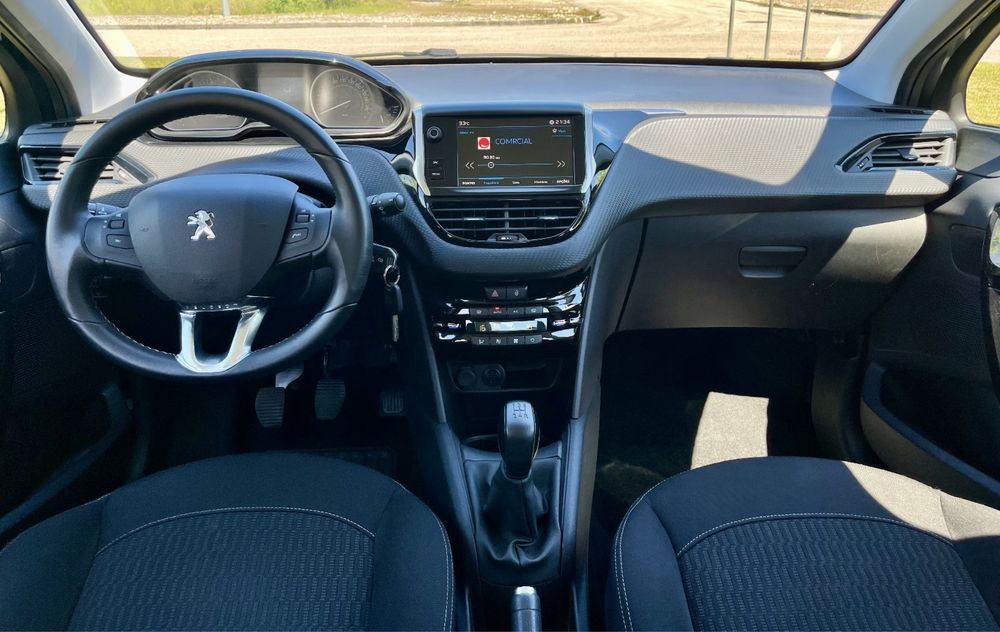 Peugeot 208 1.2 pure tech