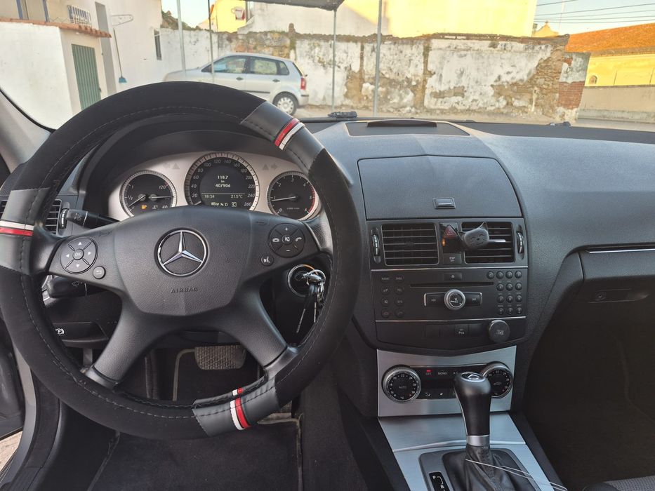 Vendo este belo carro
