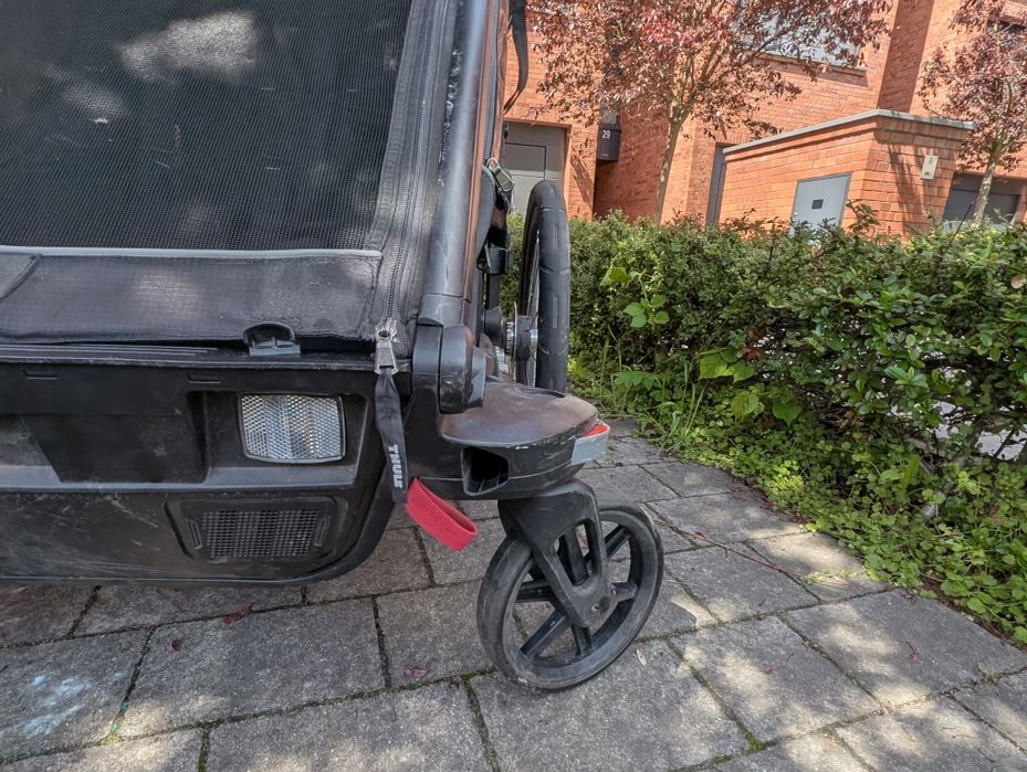 Przyczepka Thule Chariot Sport 2 hamulec, uchwyt do roweru