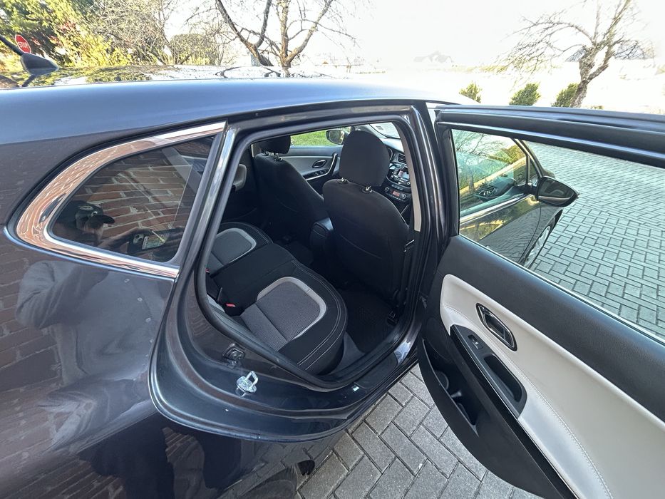 Kia ceed 1,6 crdi 110km super stan