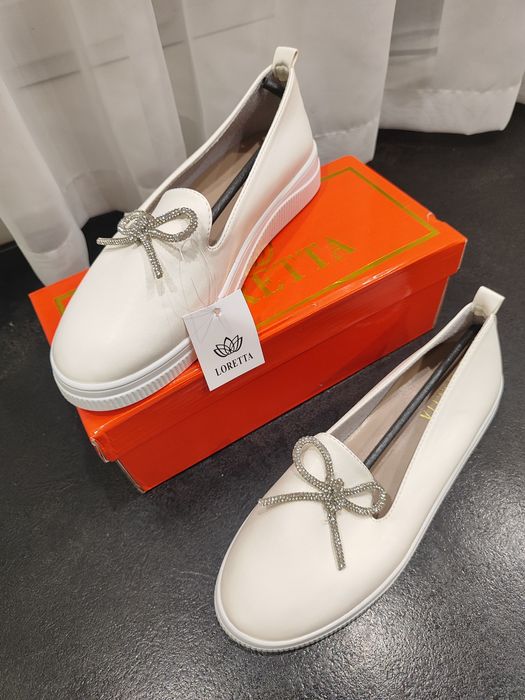 Лофери кеди макасіни білі 38 р