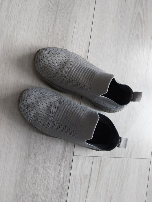 Buty wsuwane rozm.36