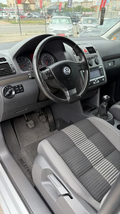 Volkswagen Touran Фольксваген Тоуран FL 2008р 1.4 TSІ бенз 6 МКПП 5 місць