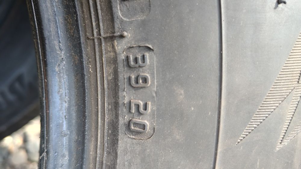 Opony zimowe Bridgestone 215/70 16