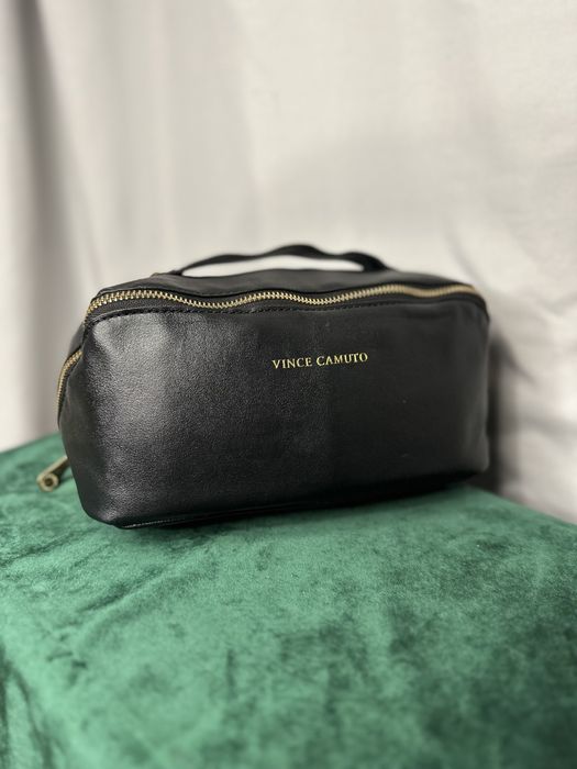 Шкіряна косметичка Vince Camuto