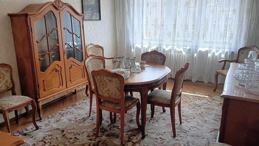 UNIKAT! Kompletna Jadalnia „BOGDANA” 1984 r. – Rumuński Chippendale (12 elementów) – STAN IDEALNY!