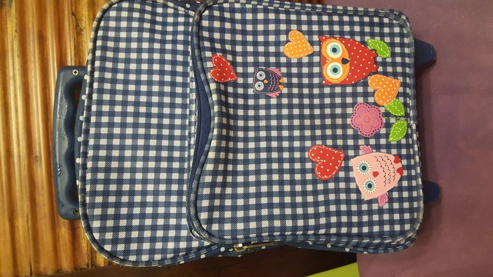 walizka w sowy na podroze male i duze